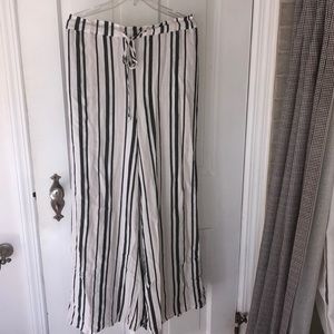 American Eagle Flowy Striped Pants